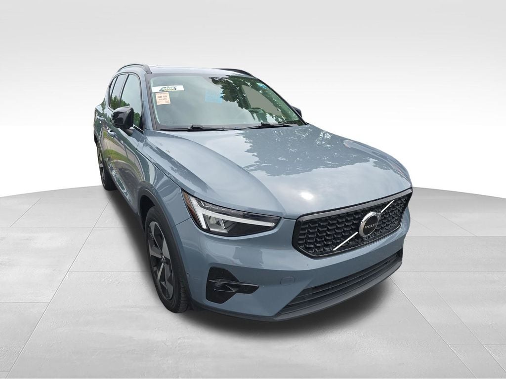 2023 Volvo XC40 Ultimate
